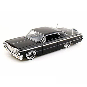 ماشین اسباب بازی شورلت ایمپالا 1:24 مدل Chevy Impala 1964 -اسباب بازی